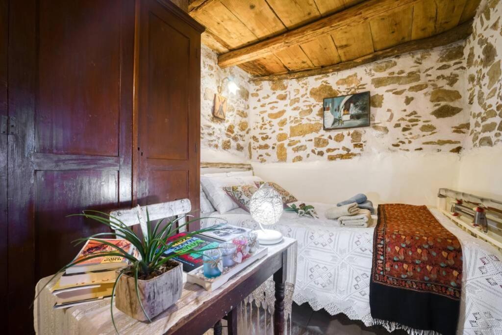 Traditional Cretan Stone House In The Center Of Crete Litos ภายนอก รูปภาพ