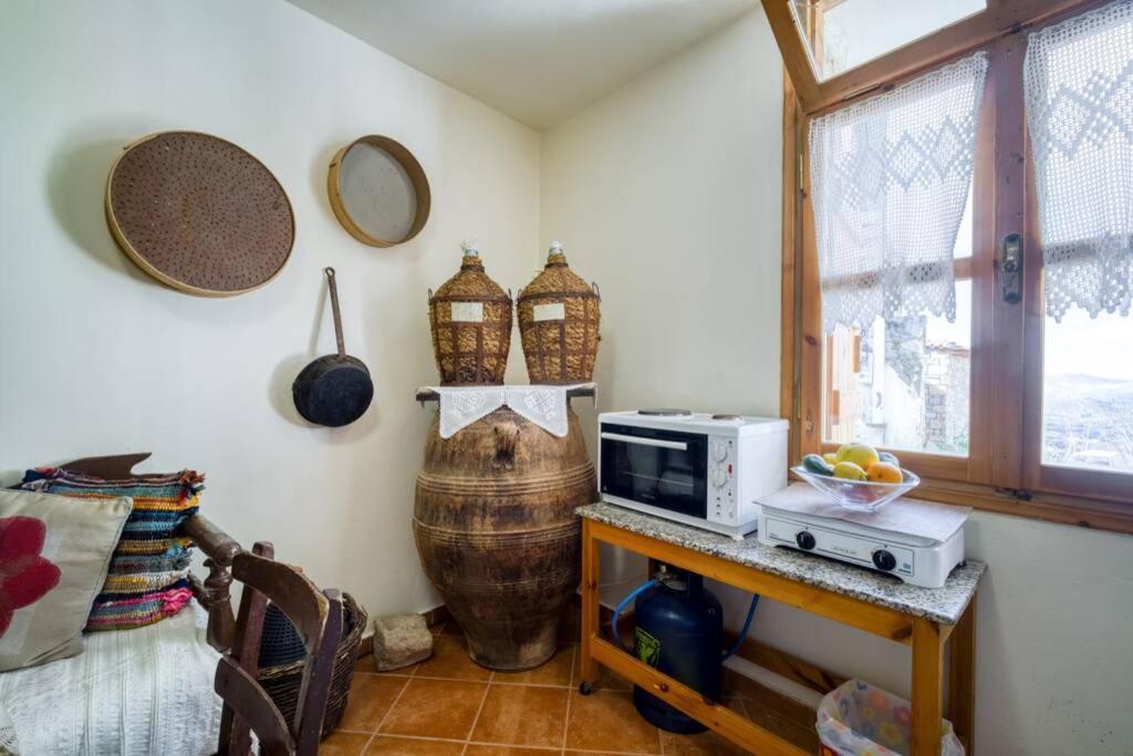 Traditional Cretan Stone House In The Center Of Crete Litos ภายนอก รูปภาพ