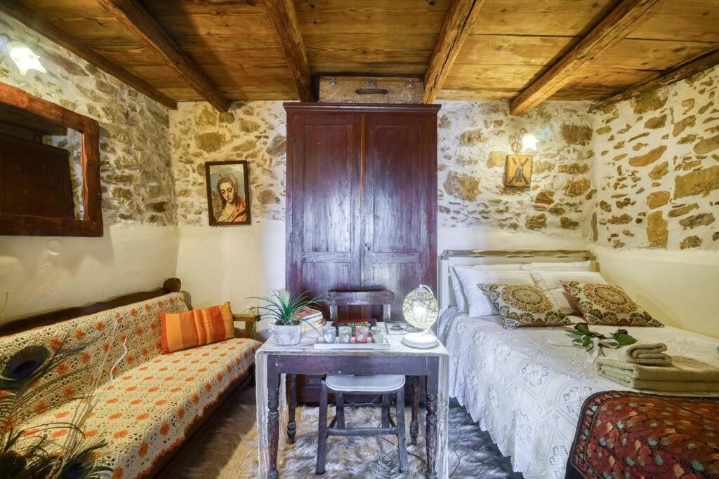 Traditional Cretan Stone House In The Center Of Crete Litos ภายนอก รูปภาพ